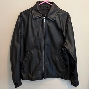 H&M Women’s Faux Leather Black Lightweight Jacket. Size Medium